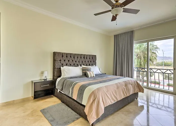 Walk To Beach: Modern Cabo W/ Balcony! *