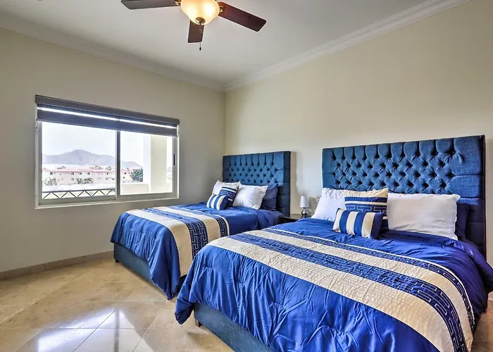 Сasa de vacaciones Walk To Beach: Modern Cabo W/ Balcony! *